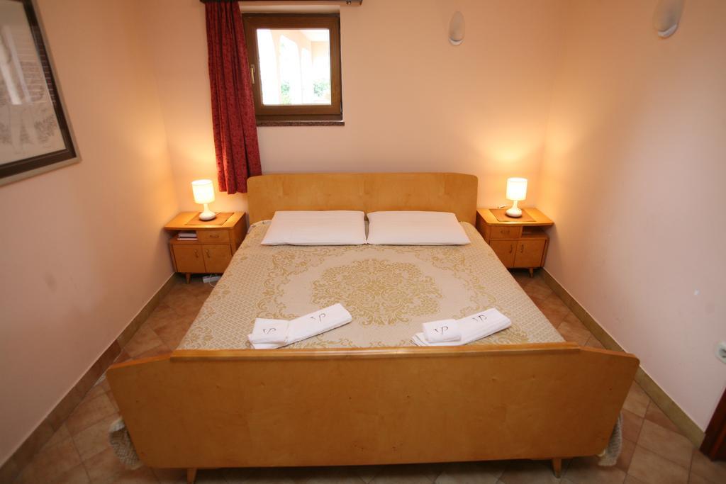 Apartments Neda - Porec South Phòng bức ảnh