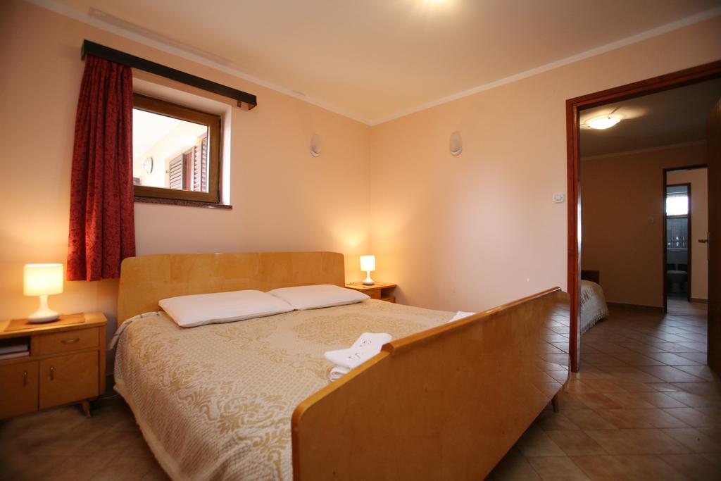 Apartments Neda - Porec South Phòng bức ảnh