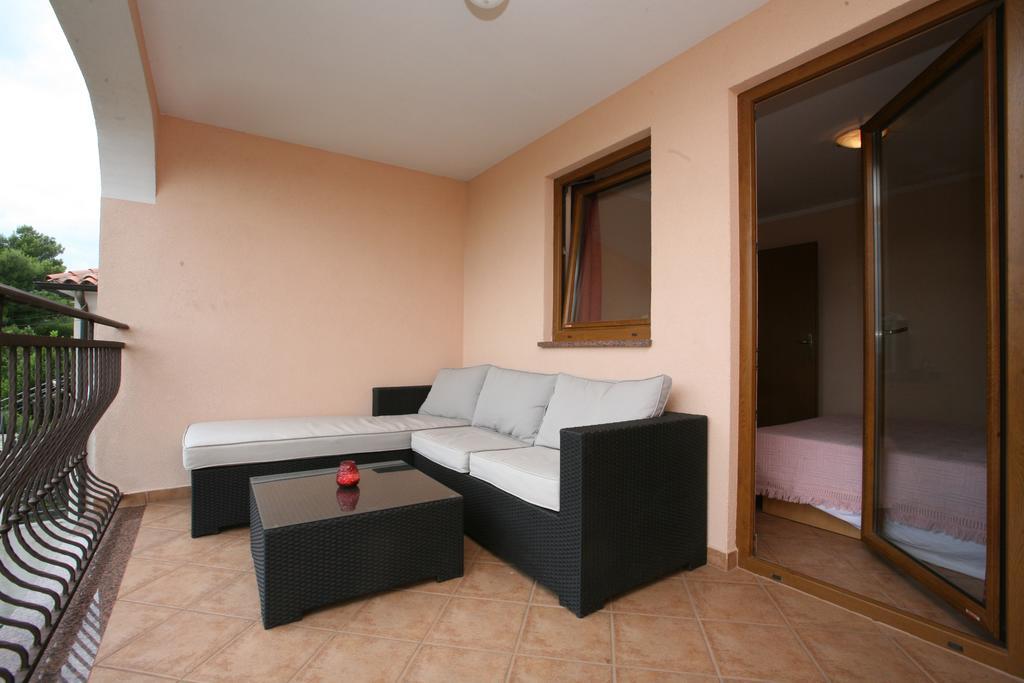 Apartments Neda - Porec South Phòng bức ảnh