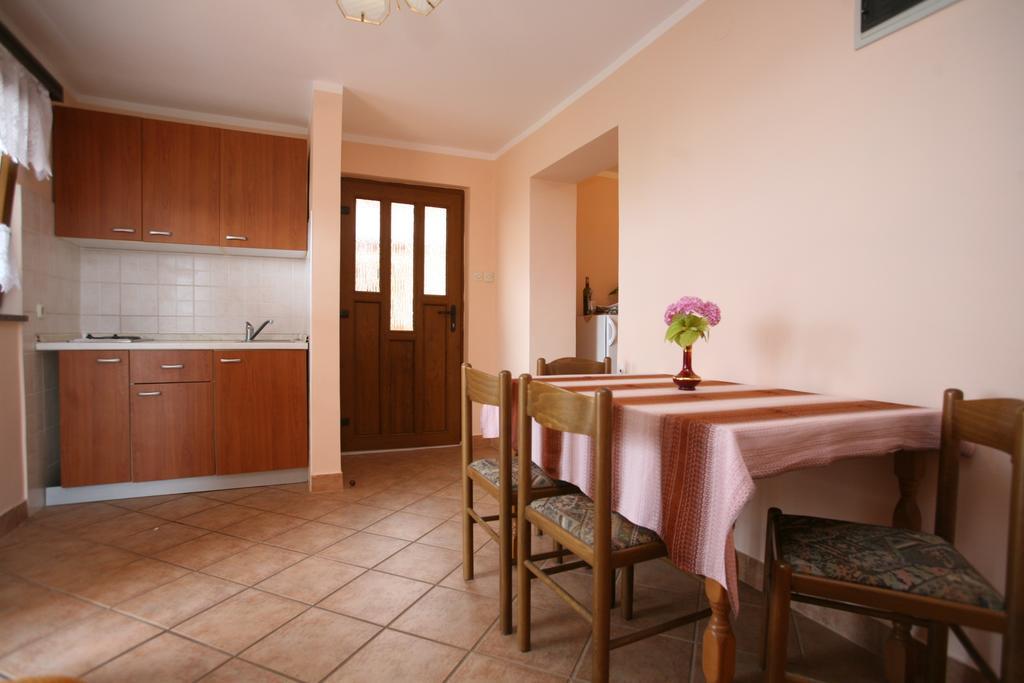 Apartments Neda - Porec South Phòng bức ảnh