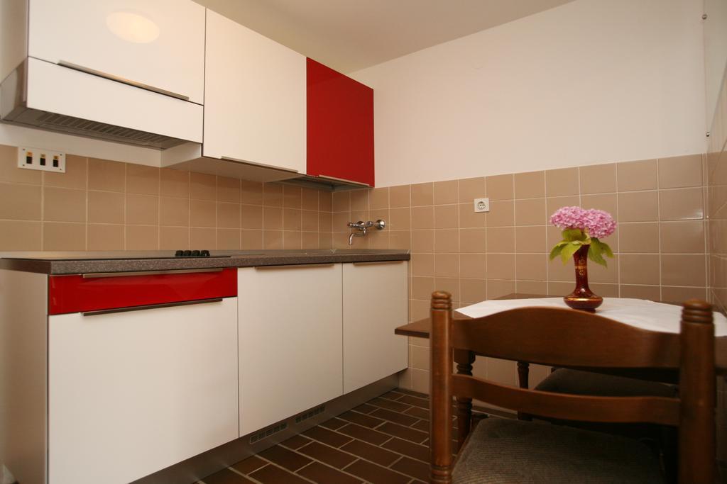 Apartments Neda - Porec South Phòng bức ảnh