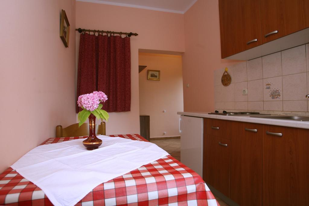 Apartments Neda - Porec South Phòng bức ảnh